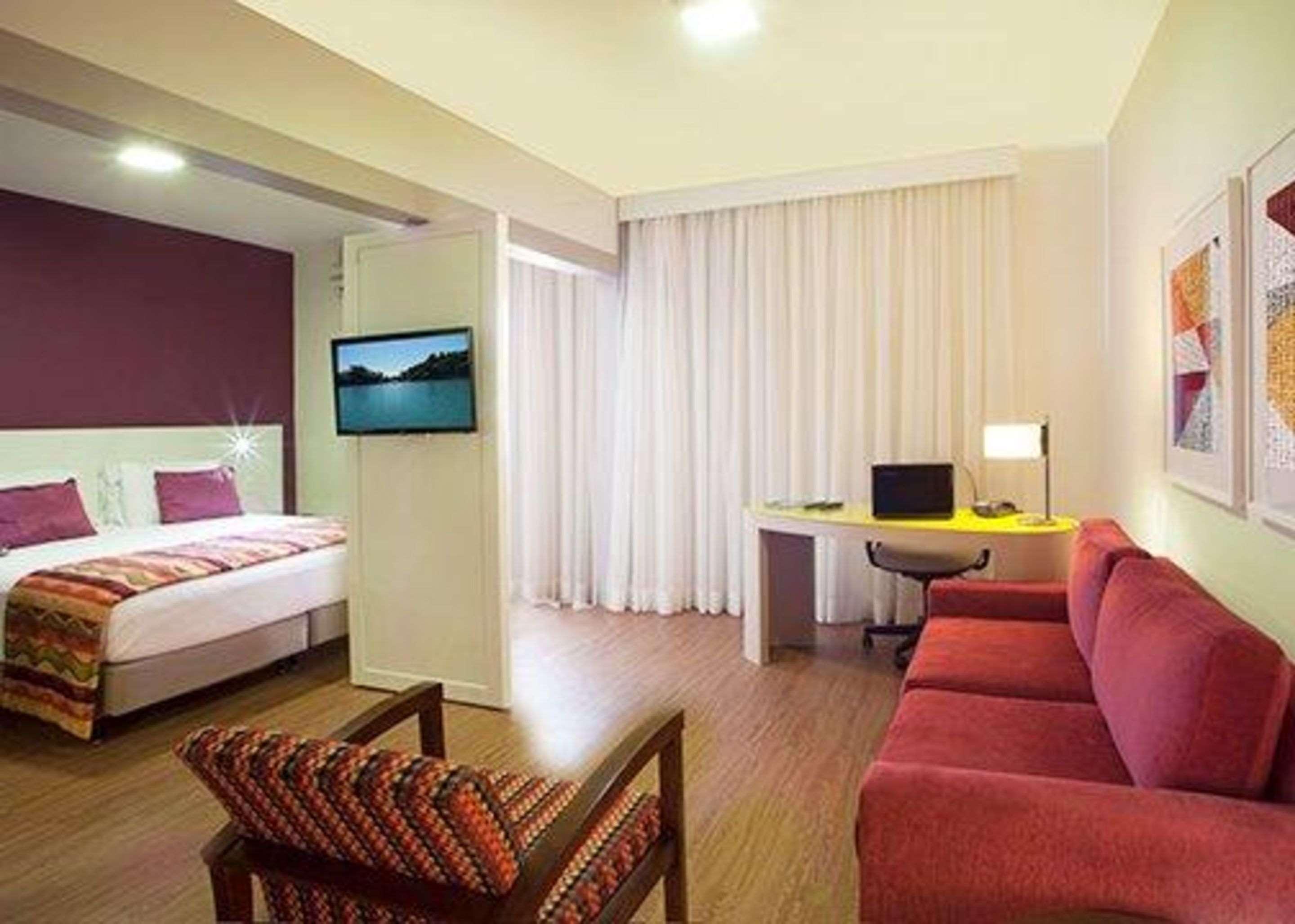Quality Suites Alphaville Баруэри Экстерьер фото
