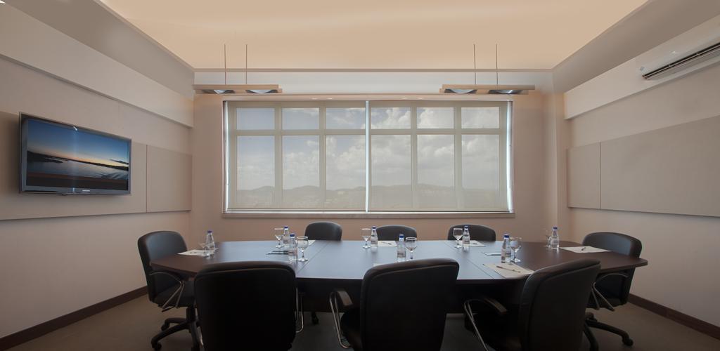 Quality Suites Alphaville Баруэри Экстерьер фото