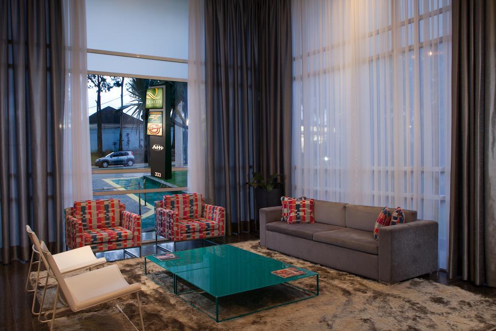 Quality Suites Alphaville Баруэри Экстерьер фото