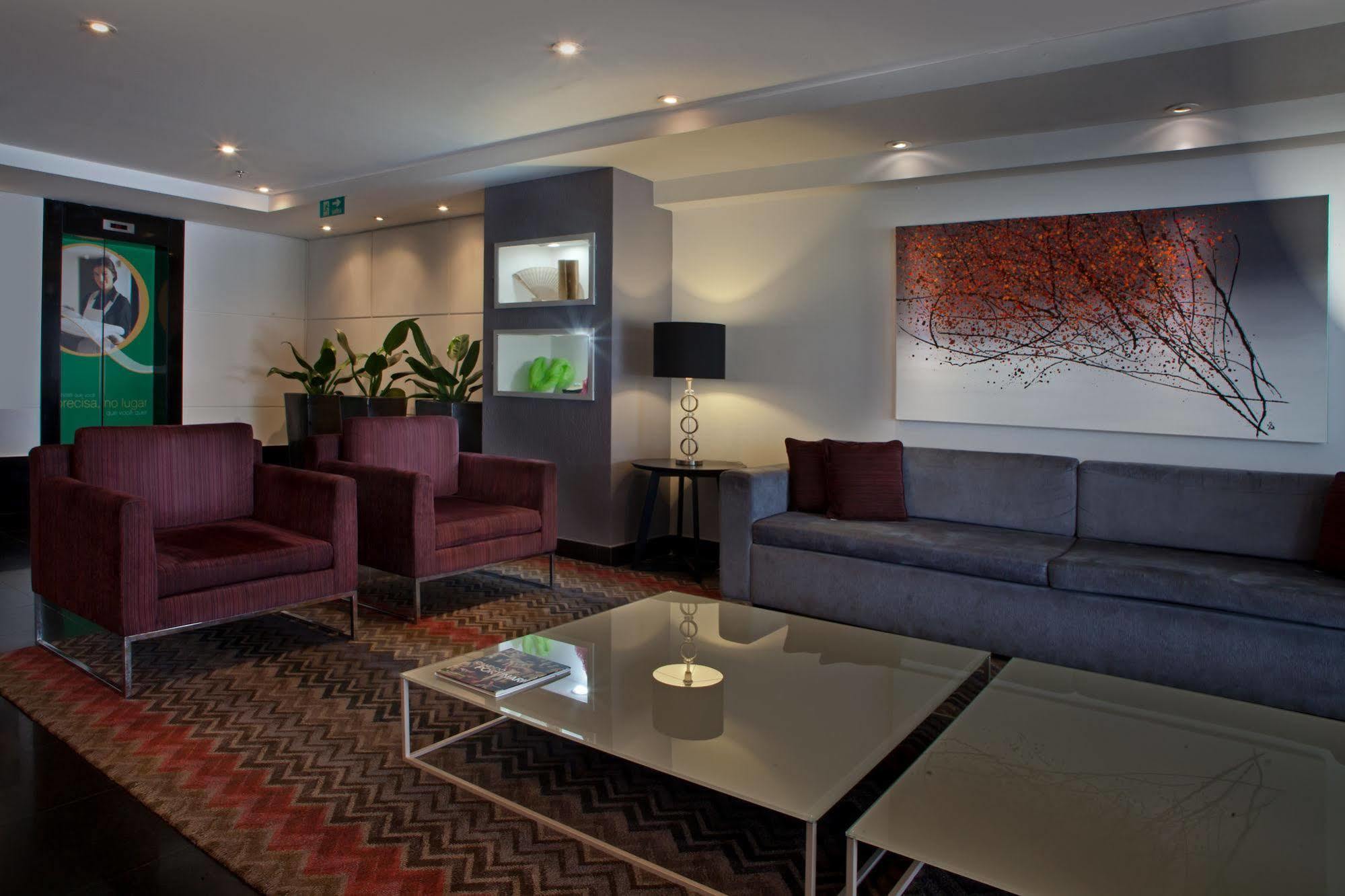 Quality Suites Alphaville Баруэри Экстерьер фото